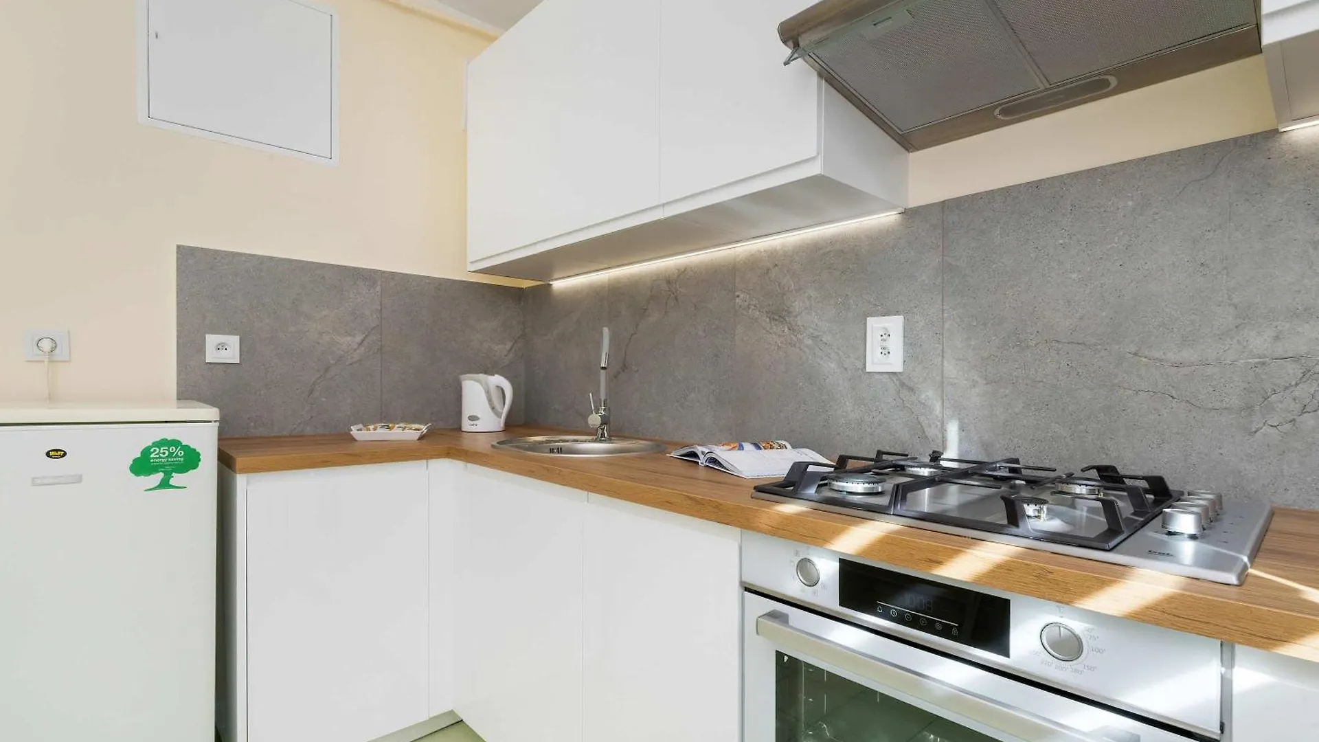 Spacious Apartment Burzynskiego In Gdansk With Parking By Noclegi Renters 0*,