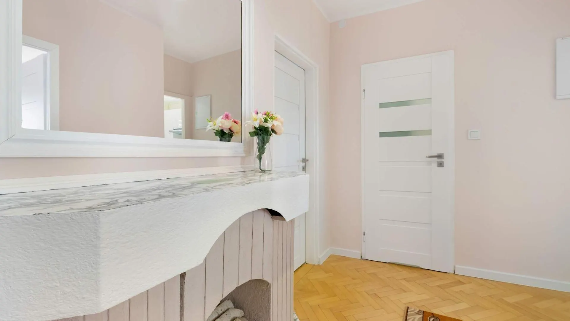 Spacious Apartment Burzynskiego In Gdansk With Parking By Noclegi Renters