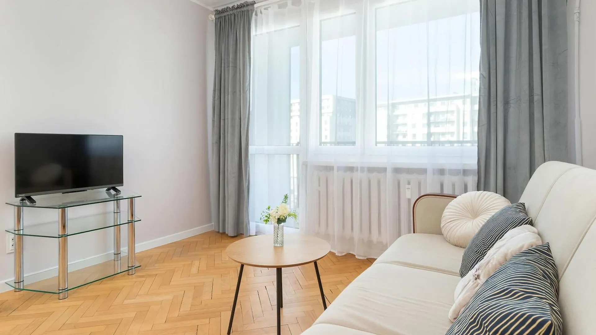 Spacious Apartment Burzynskiego In Gdansk With Parking By Noclegi Renters